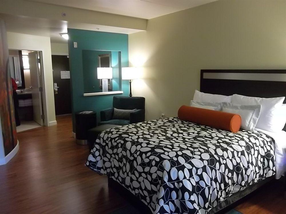 Hotel Indigo Atlanta Airport College Park By Ihg Extérieur photo